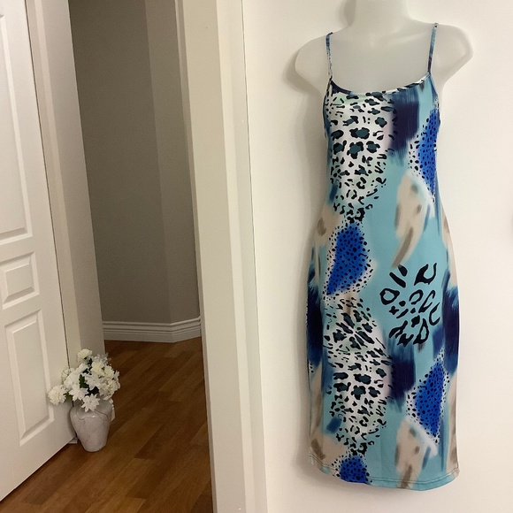 NWT SHEIN Sz MEDIUM Bodycon Dress - Picture 1 of 6